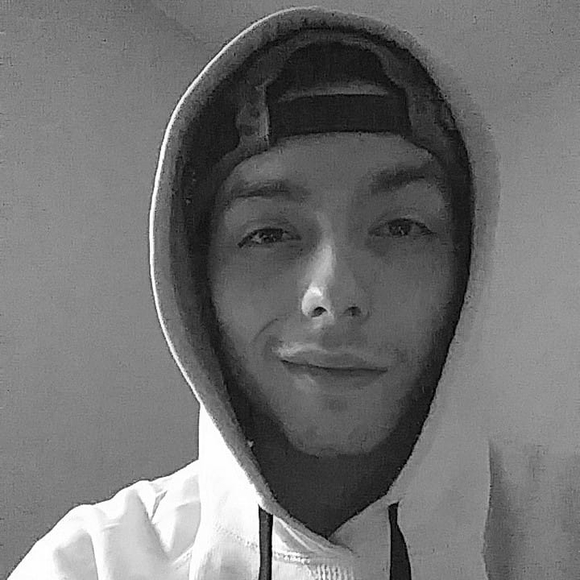 Meet your Posher, Phillis - Picture 1 of 1